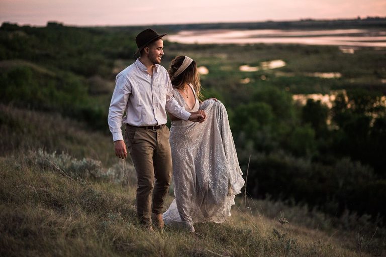 Create an all-day elopement timeline. Elopement in Saskatoon